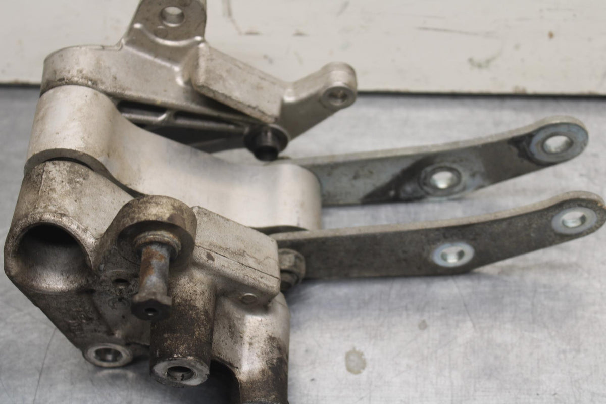 2004 Honda CBR600F4i REAR DOGBONE SHOCK LINKAGE LINK BB606