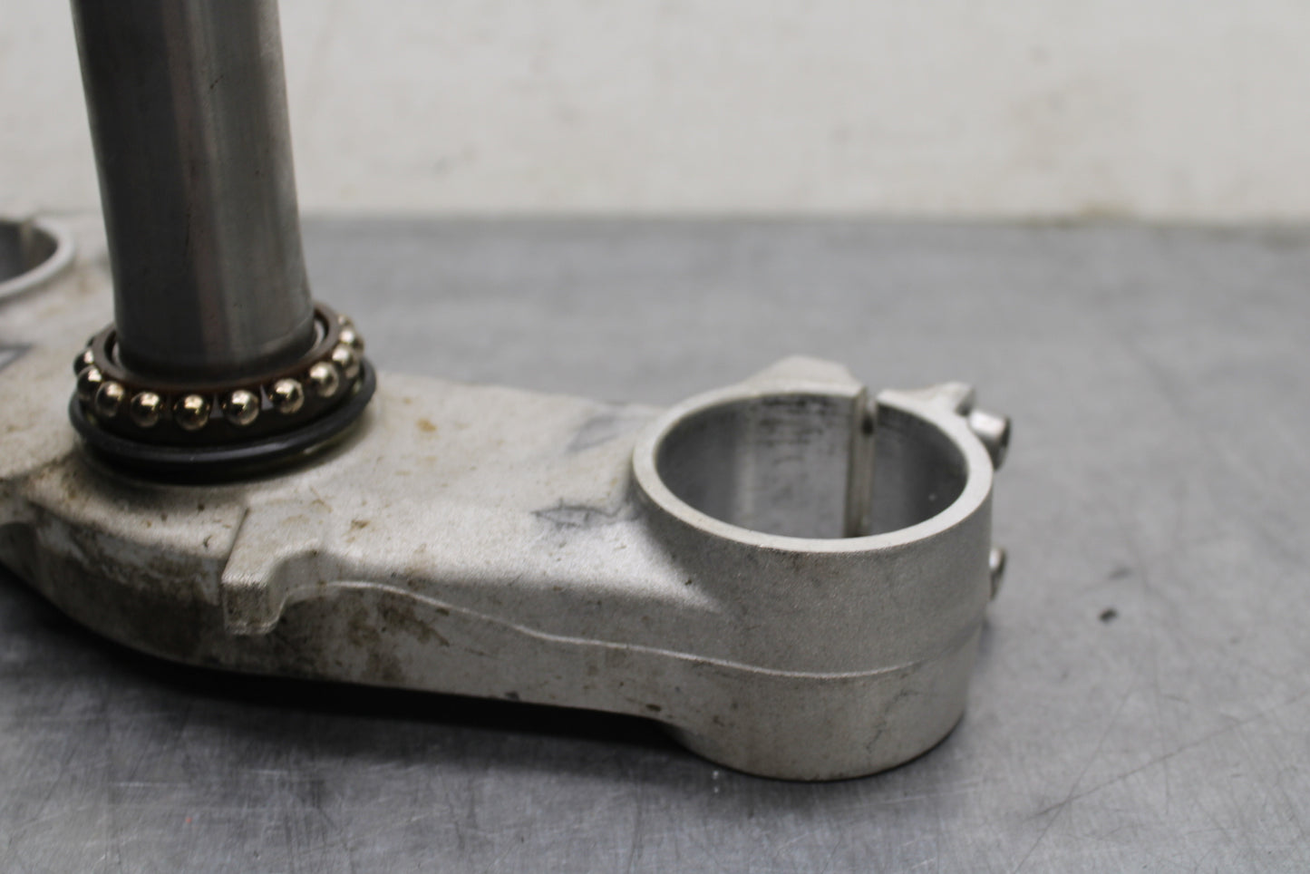 13-18 KAWASAKI NINJA ZX6R FRONT FORKS CLAMP LOWER TRIPLE TREE STEM BB130