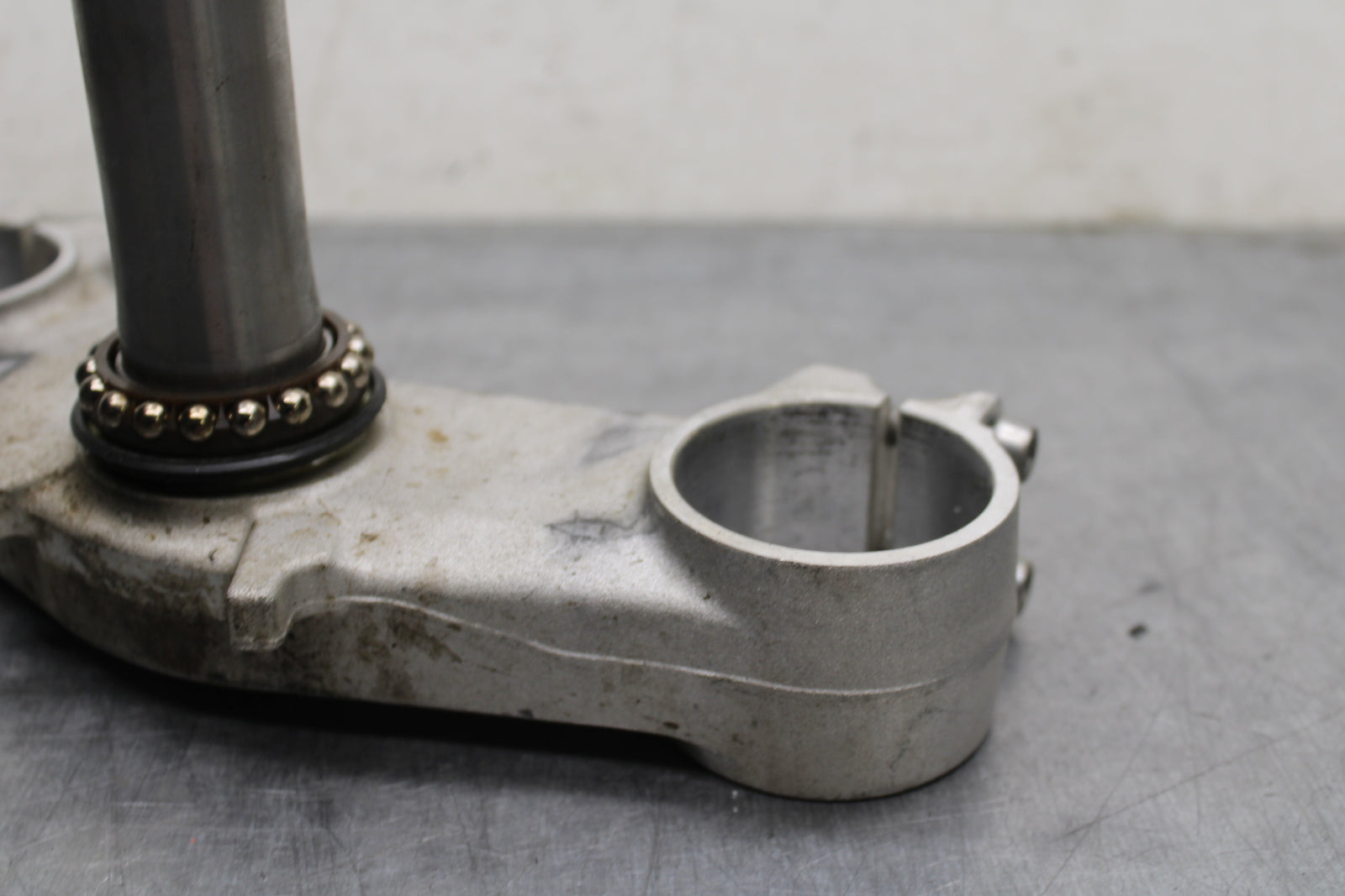 13-18 KAWASAKI NINJA ZX6R FRONT FORKS CLAMP LOWER TRIPLE TREE STEM BB130