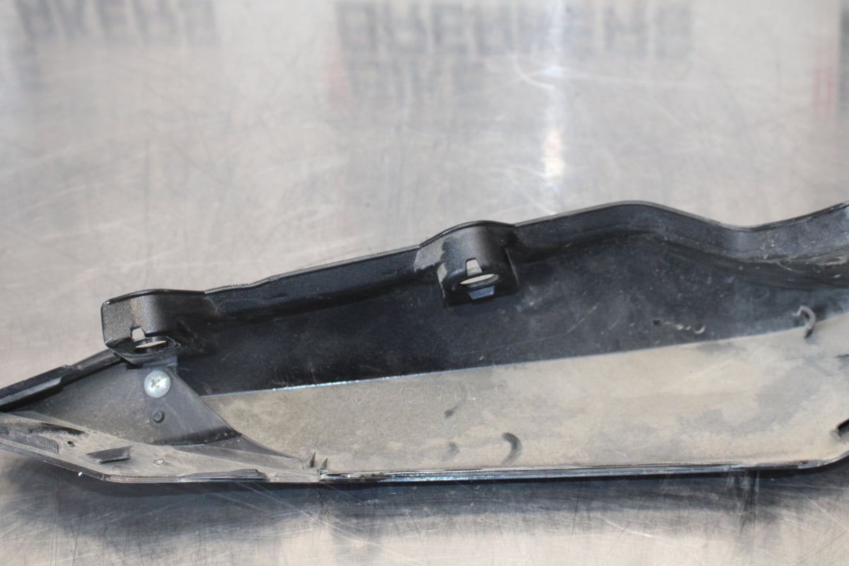 09-15 YAMAHA FZ6R LEFT REAR BACK TAIL FAIRING COWL SHROUD BB161