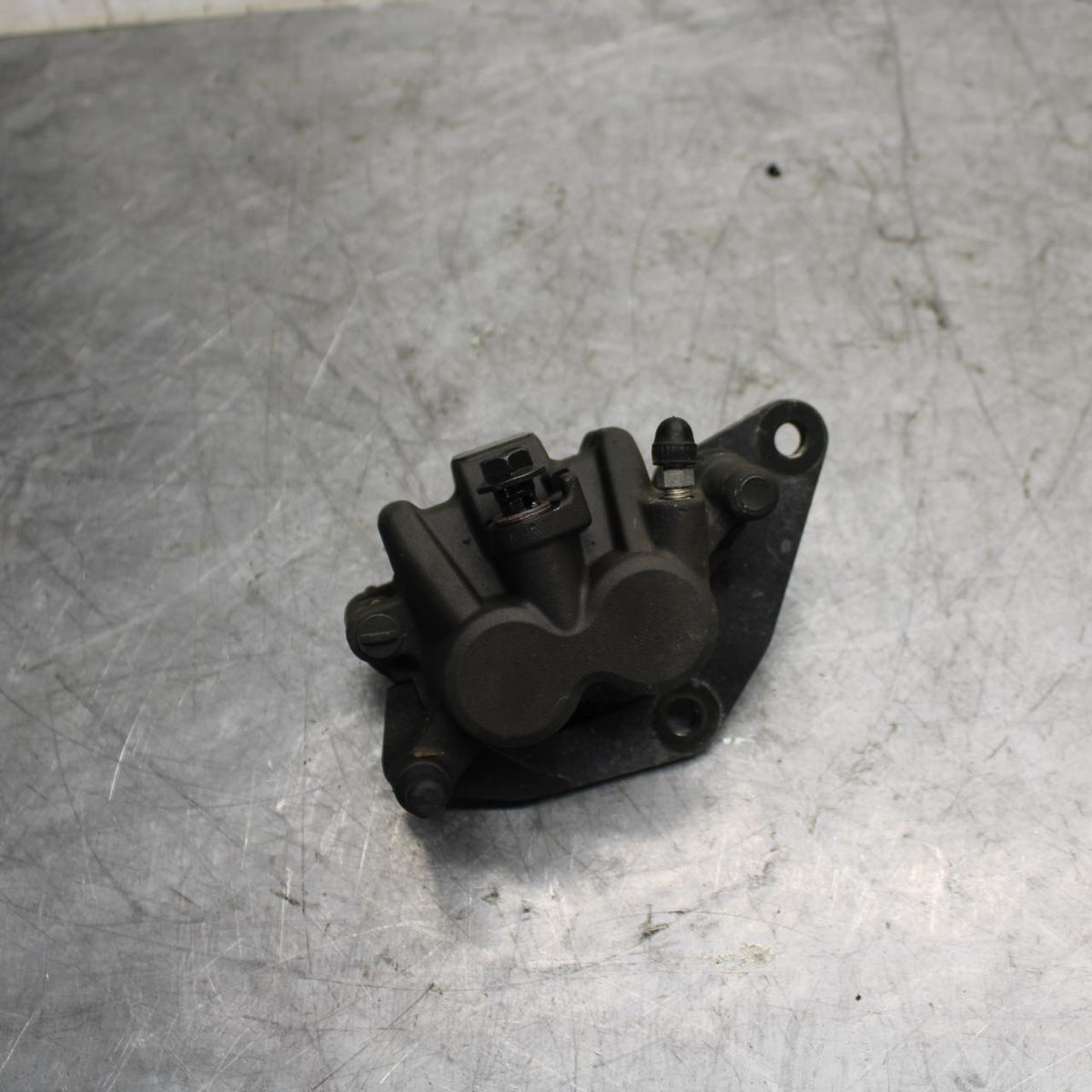 2015 Yamaha YZF R3 FRONT BRAKE CALIPER BB526