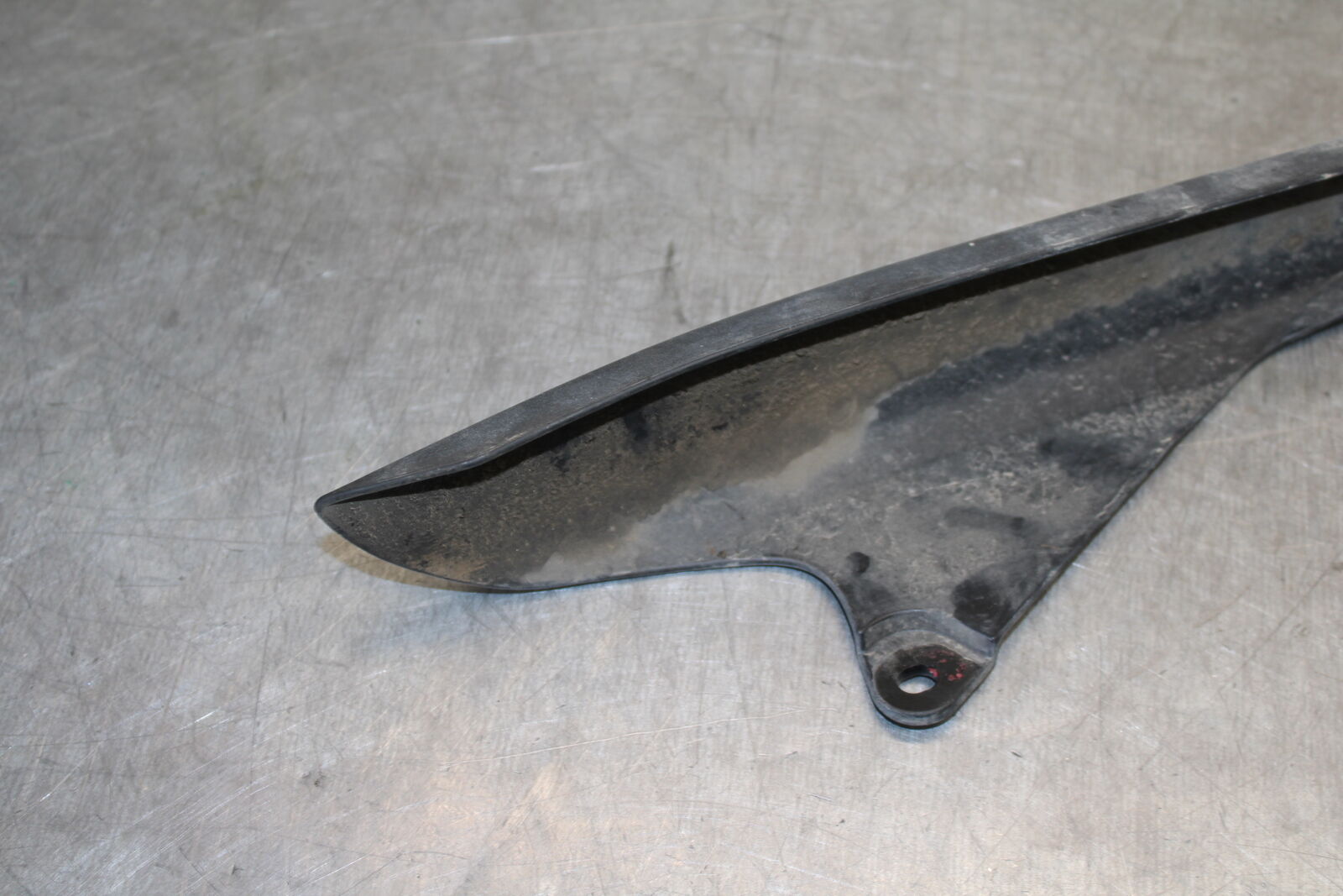 19-23 KAWASAKI NINJA ZX6R REAR BACK DRIVE CHAIN GUARD COVER SHIELD BB701