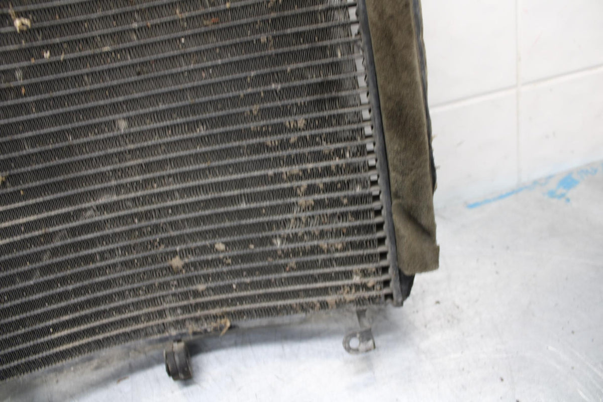 05 YAMAHA YZF R6S ENGINE RADIATOR MOTOR COOLER COOLING RADIATER BB462