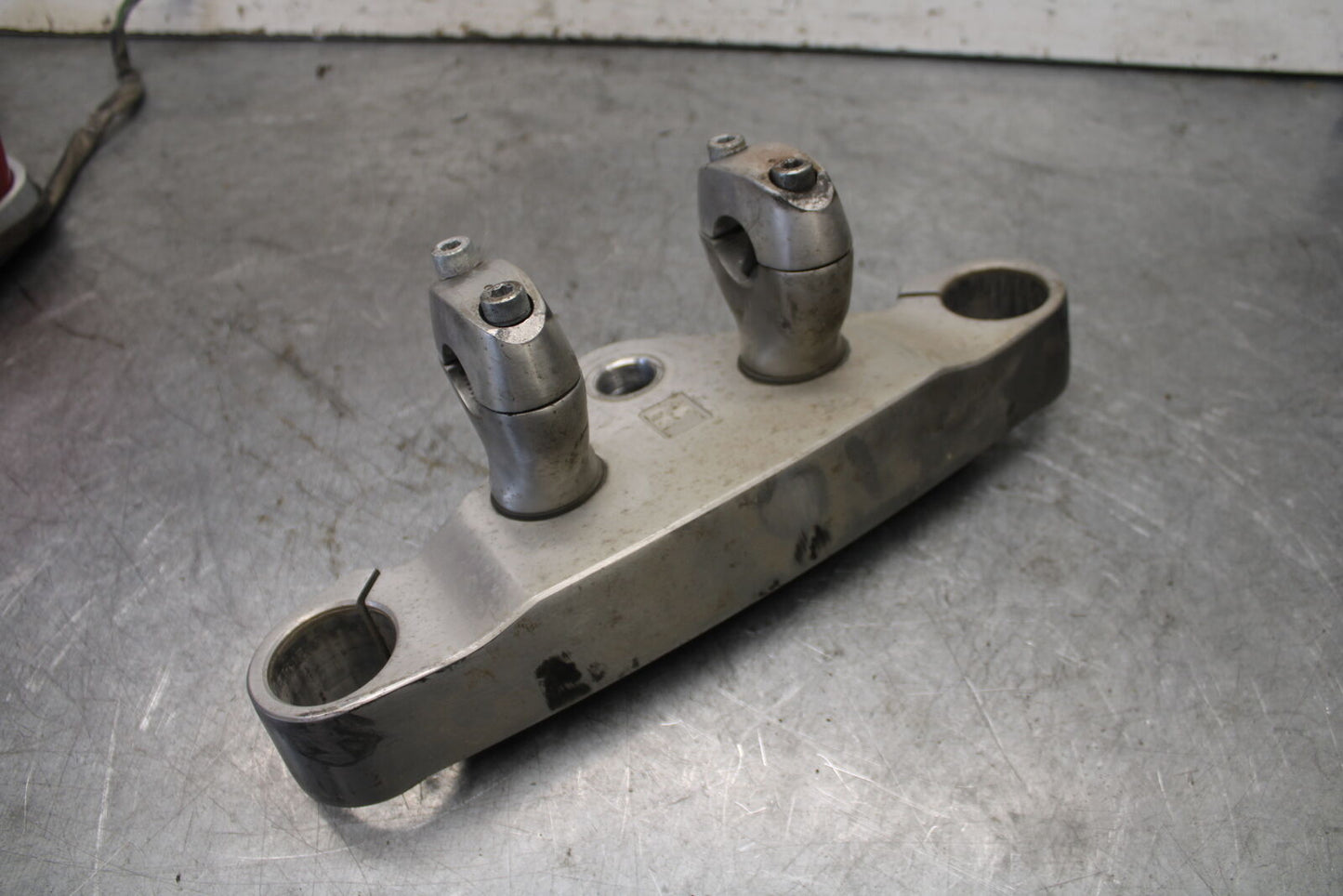 05-09 SUZUKI BOULEVARD C90 FORKS UPPER TRIPLE TREE CLAMP BB692