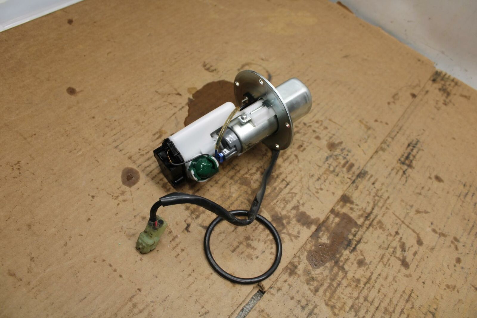 20-22 KAWASAKI Z H2 FUEL PUMP GAS PETROL SENDER UNIT BB382