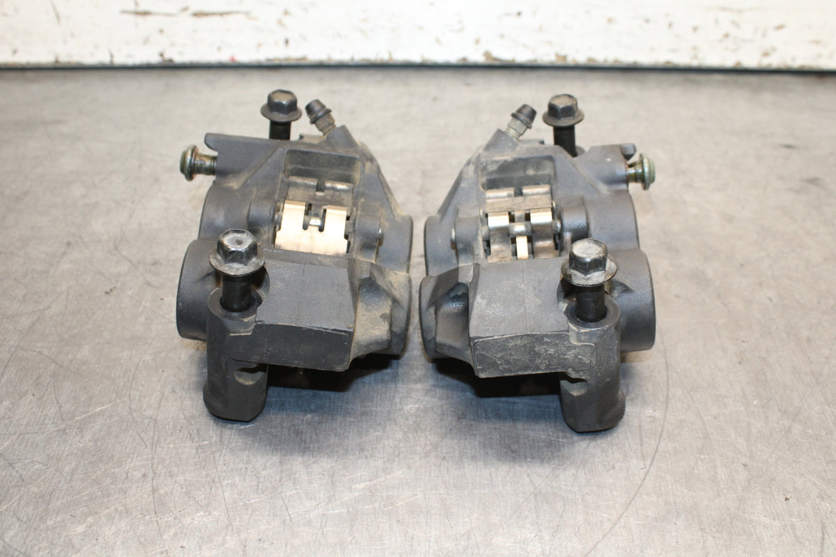 06-07 YAMAHA YZF R6 RIGHT LEFT FRONT BRAKE CALIPER SET PAIR CALIPERS BB742
