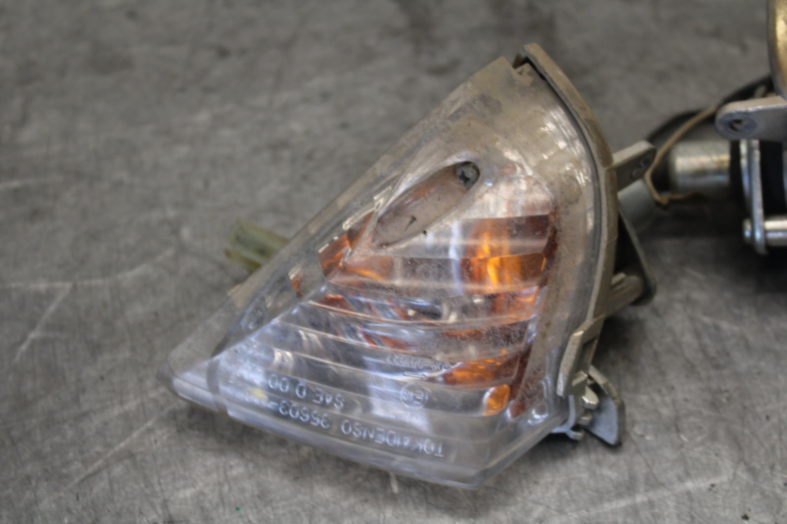 06-07 SUZUKI GSXR 600 REAR LEFT RIGHT TURN SIGNALS LIGHT INDICATORS BB694