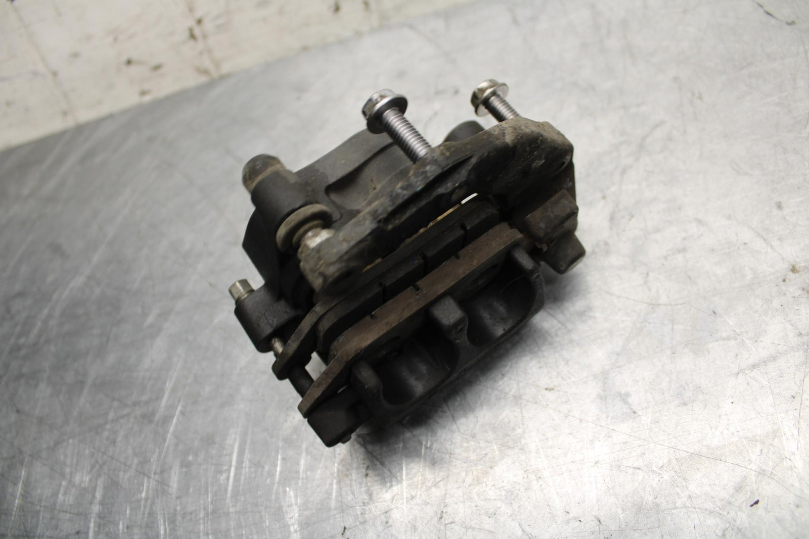 17 KAWASAKI VERSYS_X 300  FRONT BRAKE CALIPER BB504