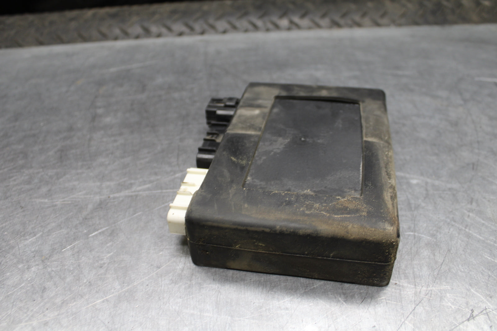 04 KAWASAKI VULCAN 1500 ECU COMPUTER CONTROLLER UNIT ECM CDI BB762