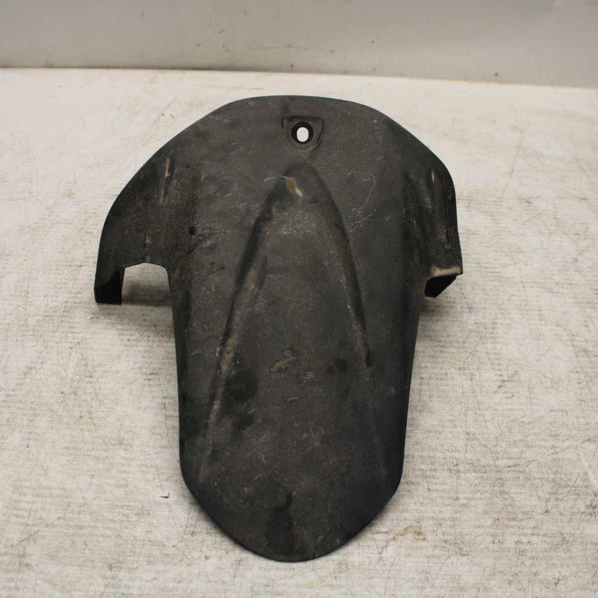 11-19 SUZUKI GSXR600 REAR BACK WHEEL TIRE HUGGER FENDER BB371