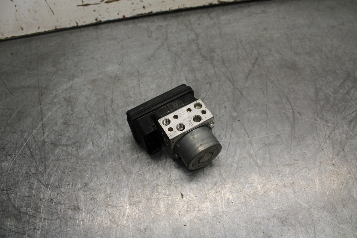 22-24 YAMAHA XSR900 ABS PUMP UNIT MODULE BB710