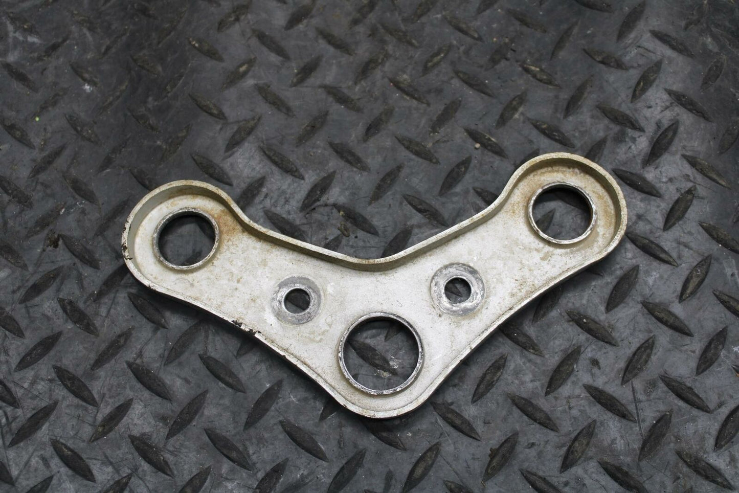 71 YAMAHA L5 FRONT FORKS LOWER UPPER TRIPLE TREE STEM CLAMP BB230