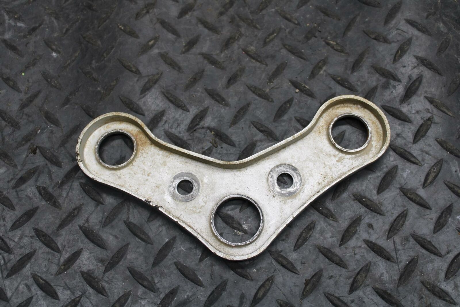 71 YAMAHA L5 FRONT FORKS LOWER UPPER TRIPLE TREE STEM CLAMP BB230