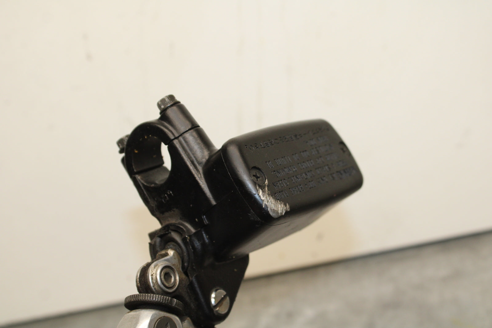 95-98 HONDA CBR600F3 FRONT BRAKE MASTER CYLINDER w/ LEVER BB122