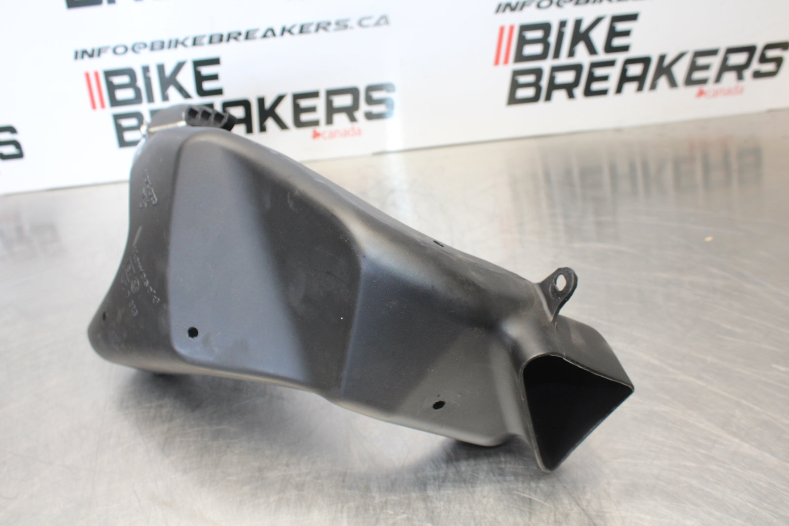 23-24 KAWASAKI NINJA ZX14R NEW!! RIGHT LEFT AIR INTAKE DUCTS BB169