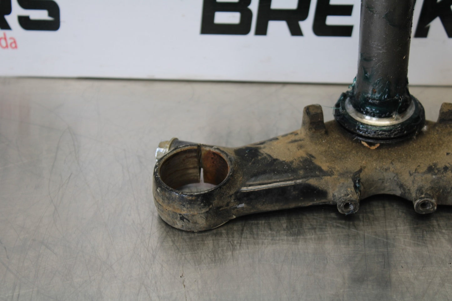 78-79 HONDA GOLDWING 1000 FRONT FORKS CLAMP LOWER TRIPLE TREE STEM BB171