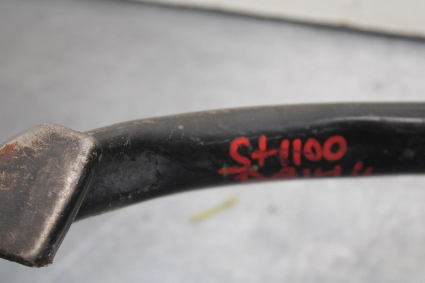2001 Honda ST1100 CENTER MAIN STAND BB89