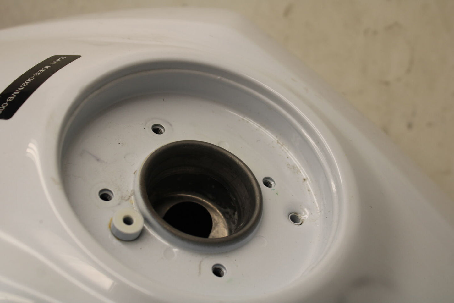 18-23 KAWASAKI NINJA 400 GAS TANK FUEL CELL PETROL RESERVOIR BB660