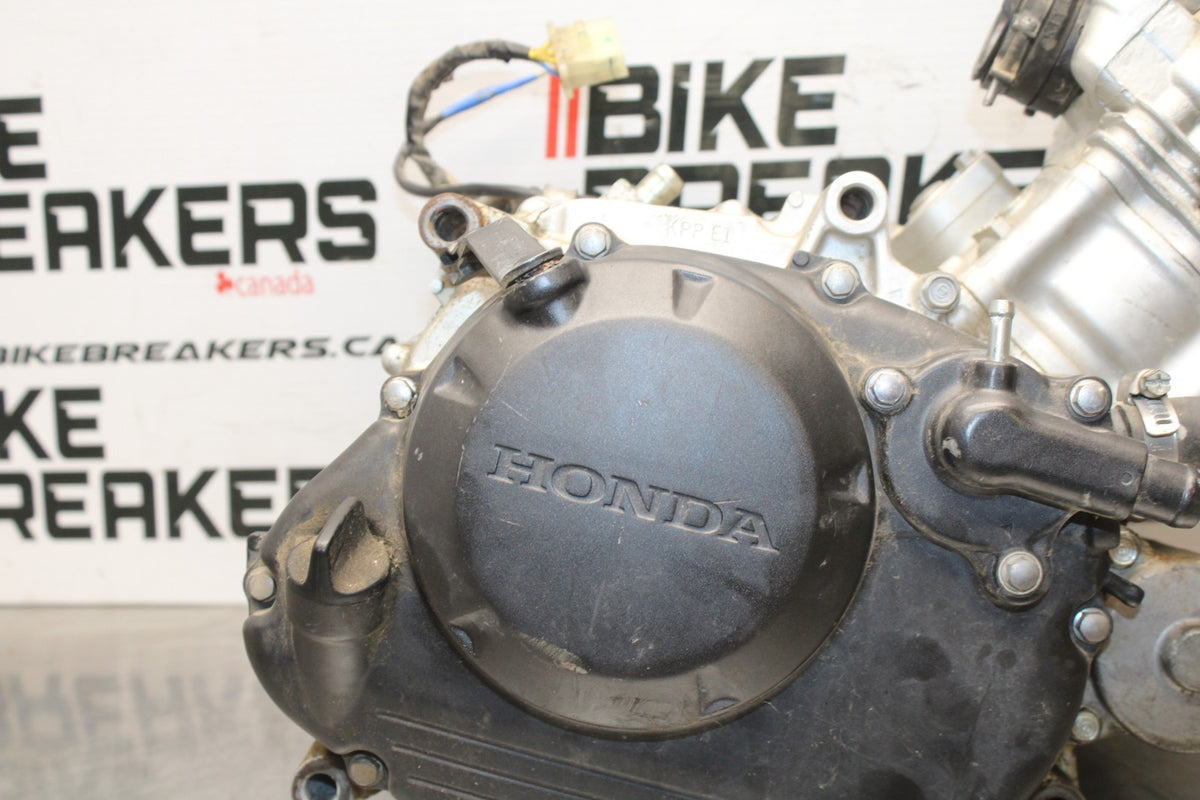 08 HONDA CBR125R ENGINE MOTOR BB804