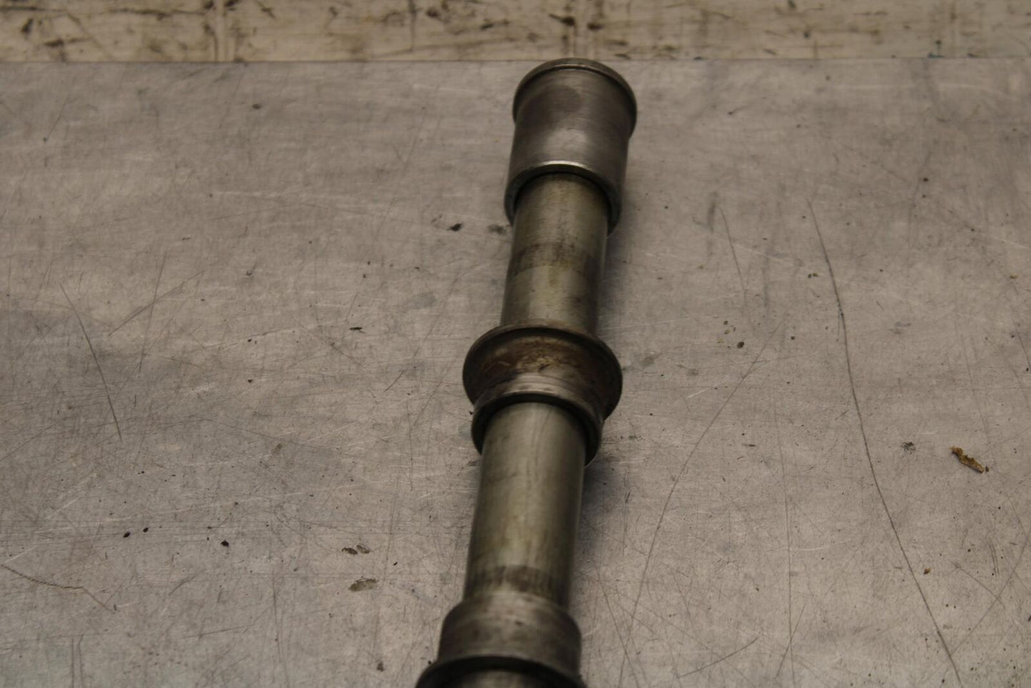 2000 Kawasaki Ninja ZX12R ZX1200A FRONT WHEEL RIM AXLE PIVOT BOLT 41068-1426 BB5