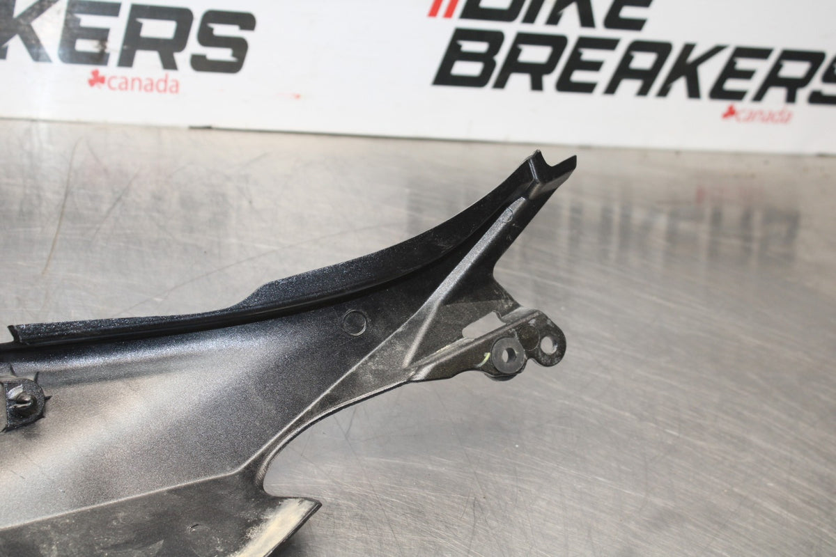 18-23 KAWASAKI NINJA 400 EX400 ABS LEFT REAR BACK TAIL FAIRING COWL SHROUD BB177