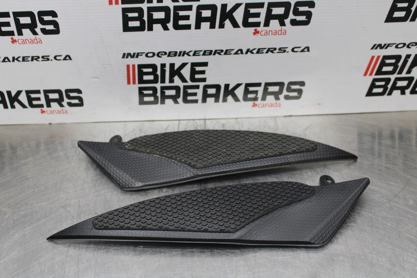 07-08 YAMAHA YZF R1 RIGHT LEFT GAS FUEL TANK PANELS COVERS TRIM SET COWLS  BB771