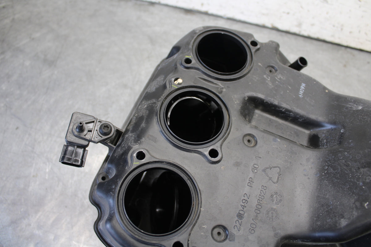 07-08 TRIUMPH DAYTONA 675 AIRBOX AIR INTAKE FILTER BOX BB685