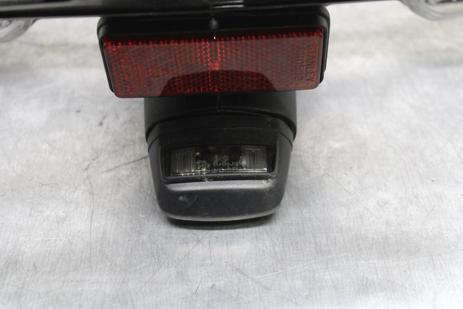 19-23 KAWASAKI NINJA ZX6R REAR BACK FENDER MUD GUARD BB749