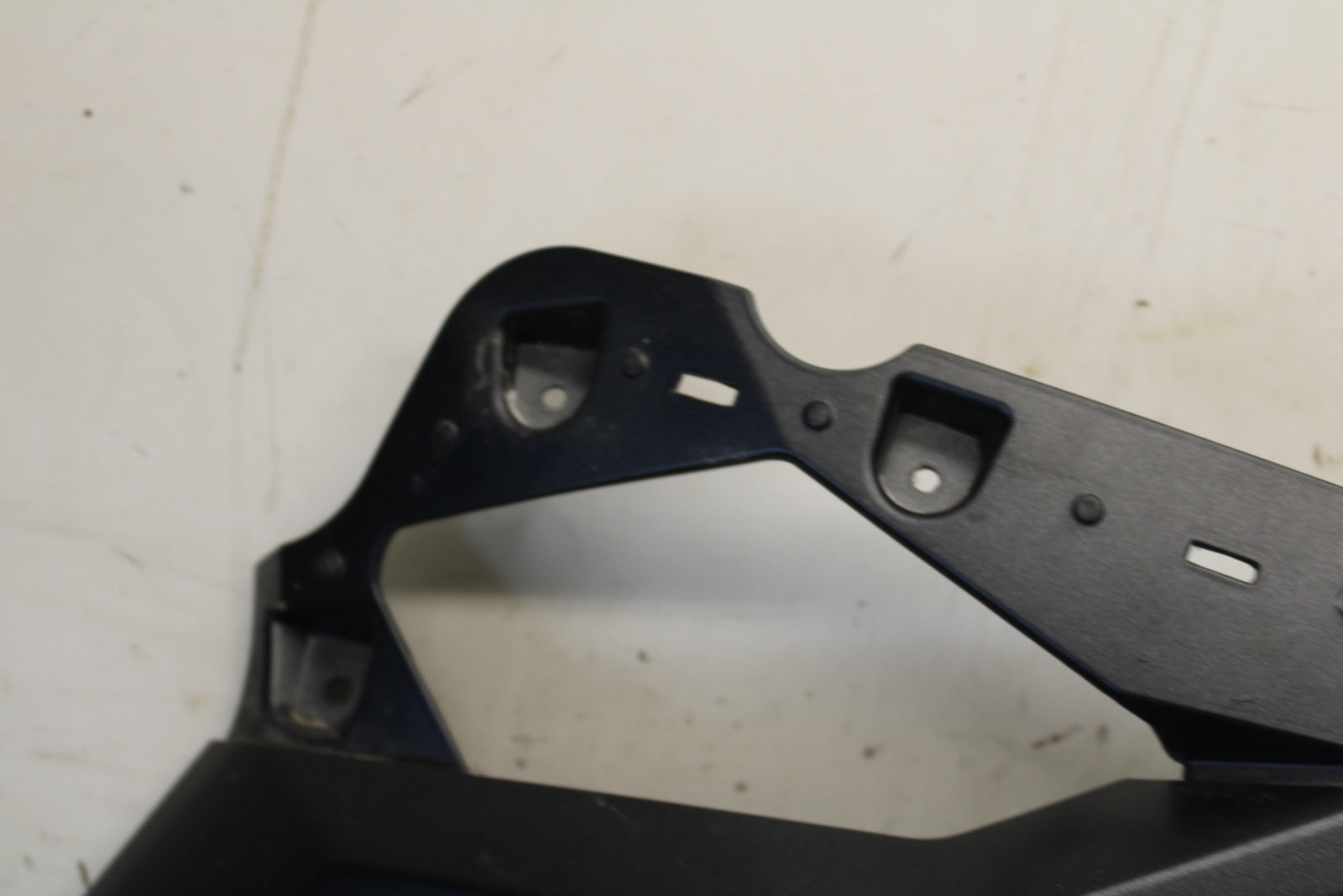 18-23 KAWASAKI NINJA 400 LEFT MID UPPER SIDE FAIRING COWL PLASTIC BB679