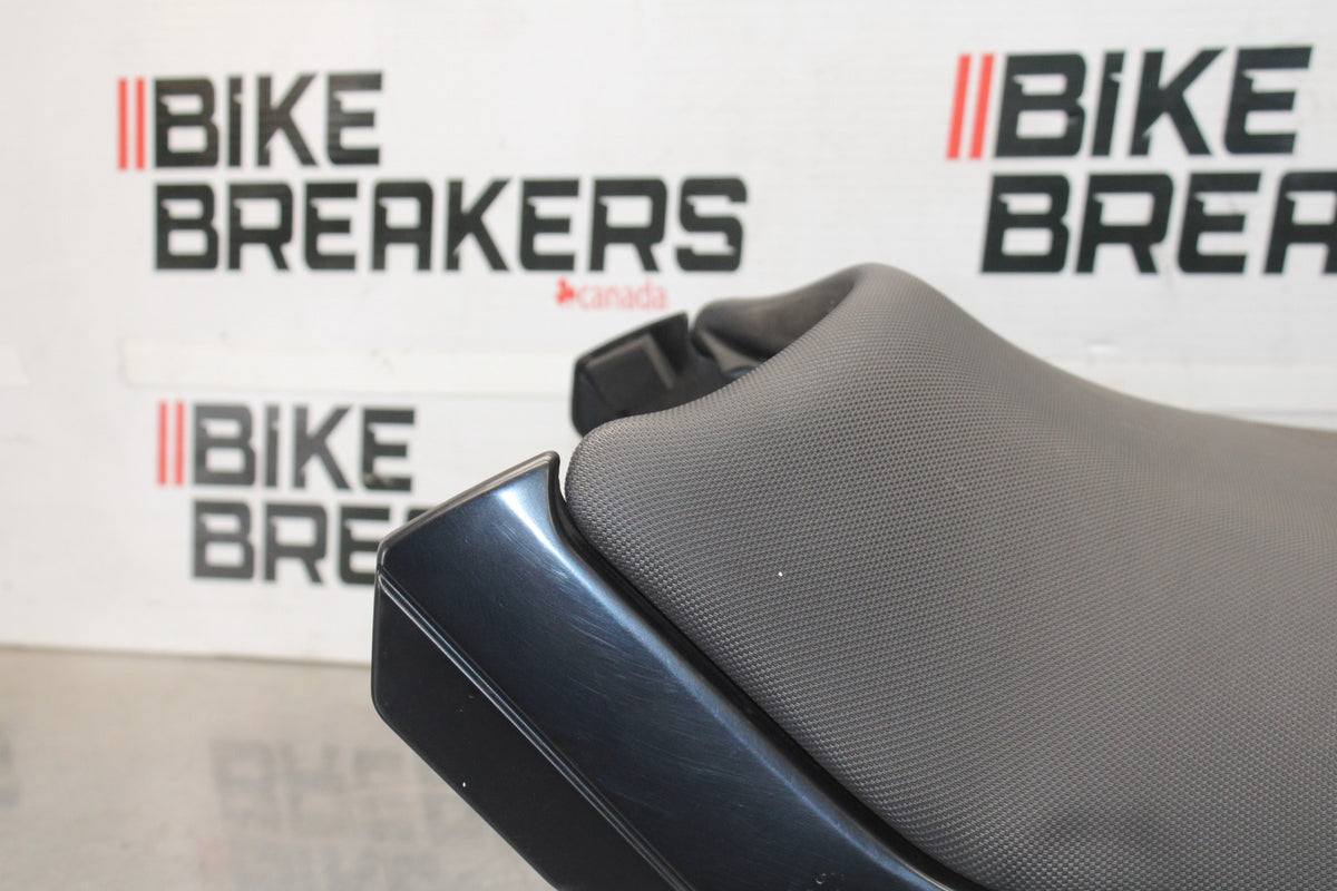 12 KAWASAKI NINJA 650 EX650E FRONT DRIVERS SEAT PAD SADDLE PILLION BB926