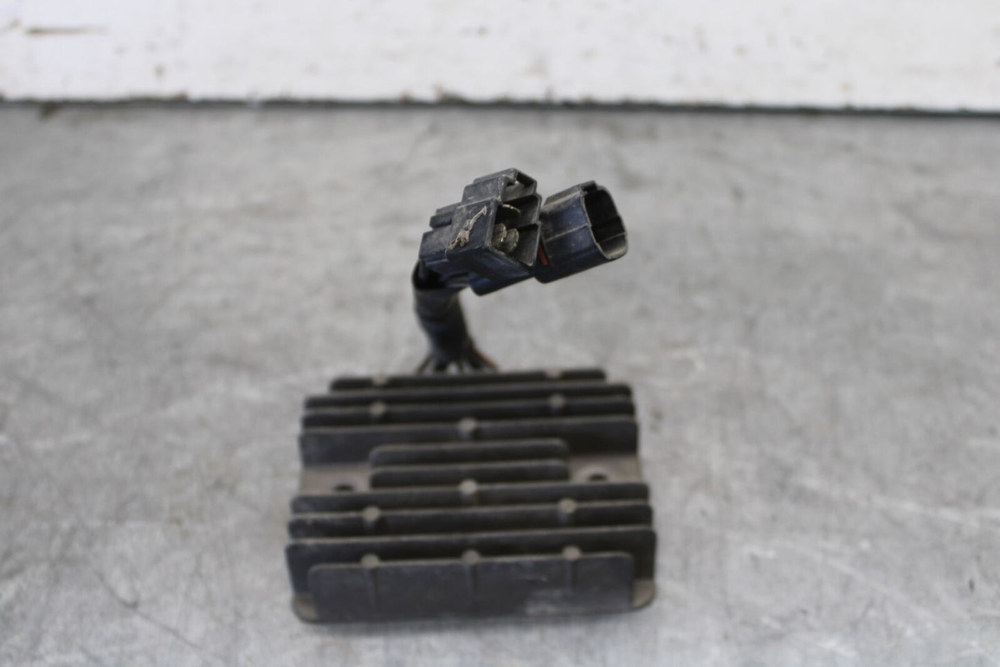 05-09 SUZUKI BOULEVARD C90 RECTIFIER VOLTAGE REGULATOR BB692