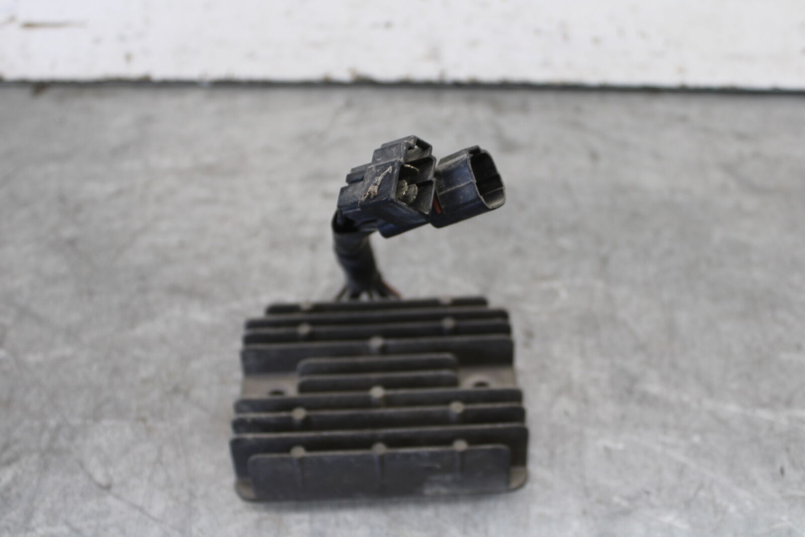 05-09 SUZUKI BOULEVARD C90 RECTIFIER VOLTAGE REGULATOR BB692