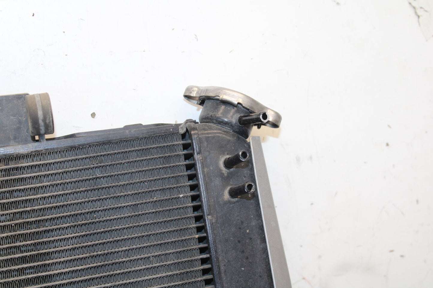07-09 YAMAHA FZ6 ENGINE RADIATOR MOTOR COOLER RADIATER 4S8-12461-00-00 BB713