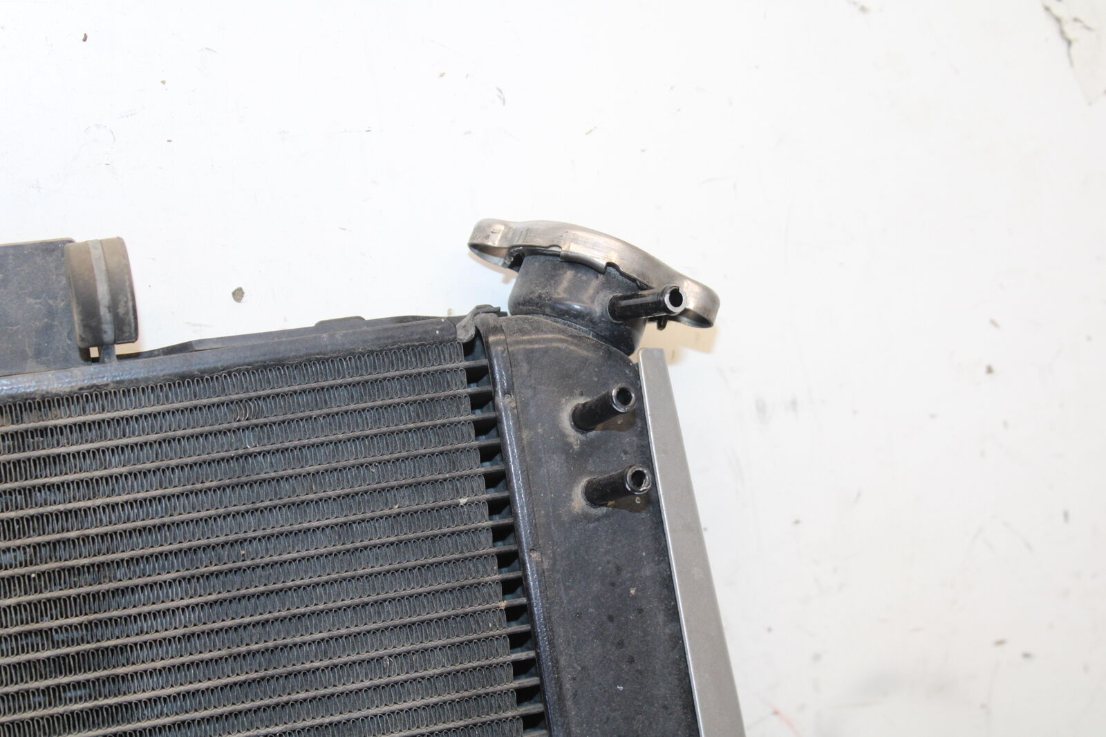 07-09 YAMAHA FZ6 ENGINE RADIATOR MOTOR COOLER RADIATER 4S8-12461-00-00 BB713