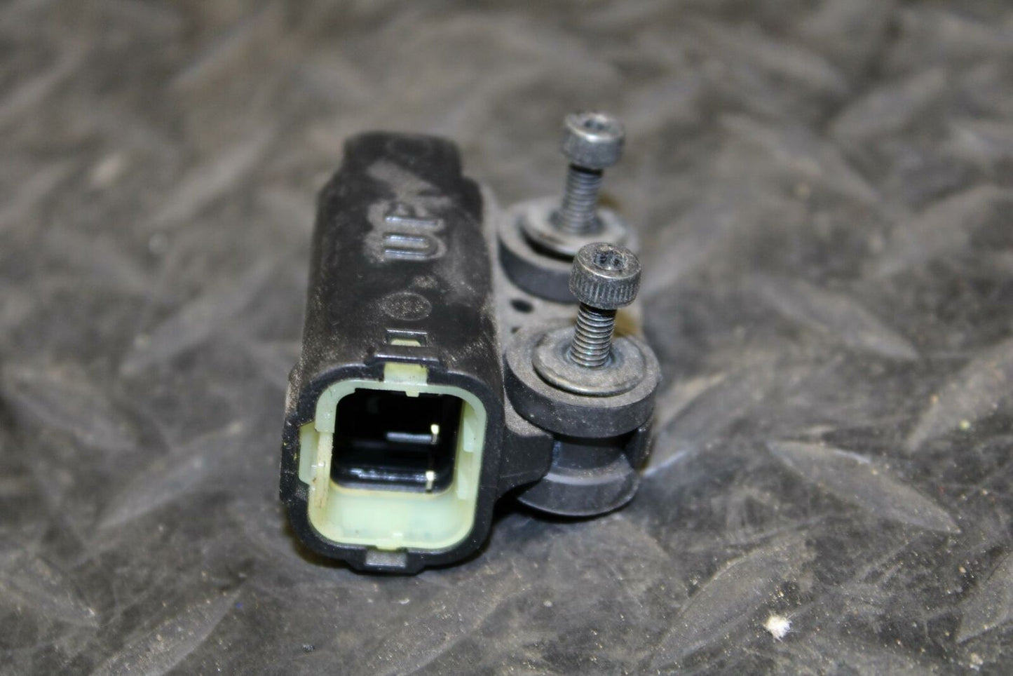 08-16 YAMAHA YZF R6 R6R 2C0 TIP OVER BANK ANGLE CRASH SENSOR SWITCH  BB178