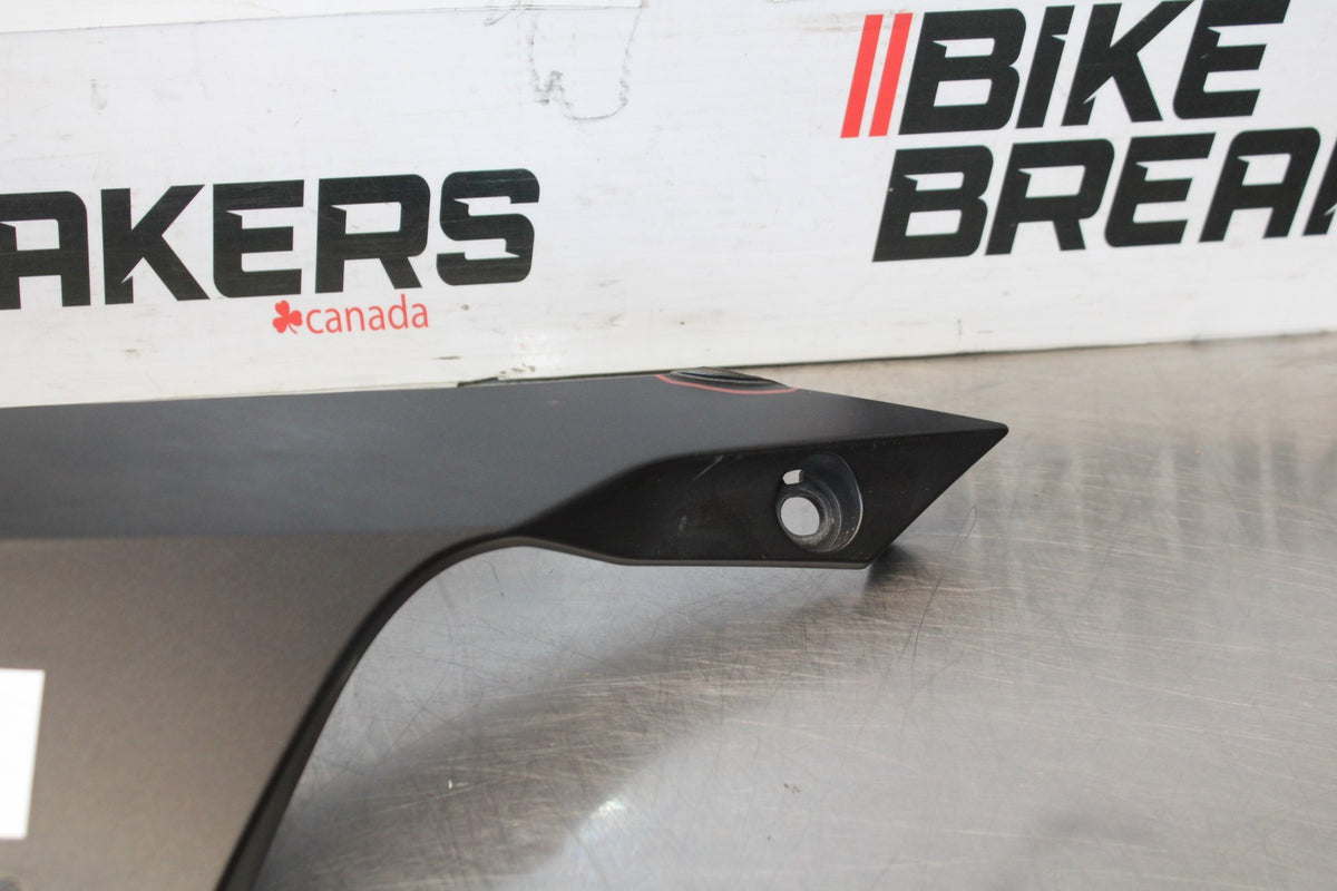 18-23 KAWASAKI NINJA 400 EX400 ABS RIGHT LOWER BOTTOM BELLY SIDE FAIRING BB177