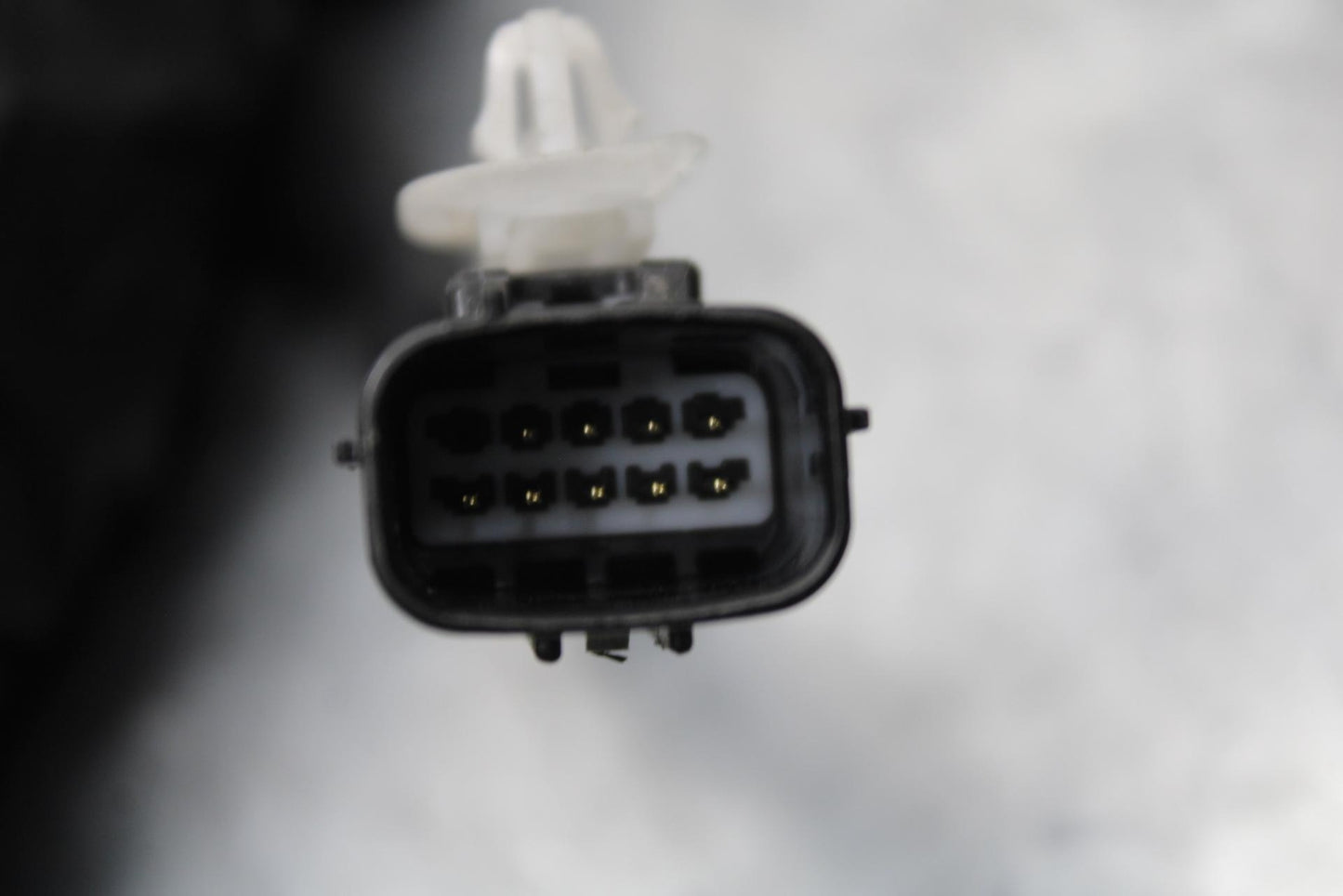 20 SUZUKI GSXR 1000 RIGHT CLIP ON HANDLE KILL OFF START SWITCH  BB597