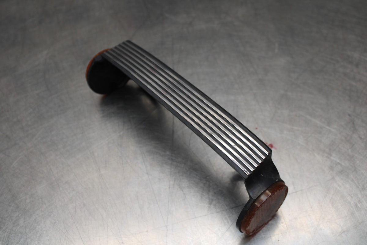77 SUZUKI GS750 FORKS  TRIPLE TREE COVER BB779