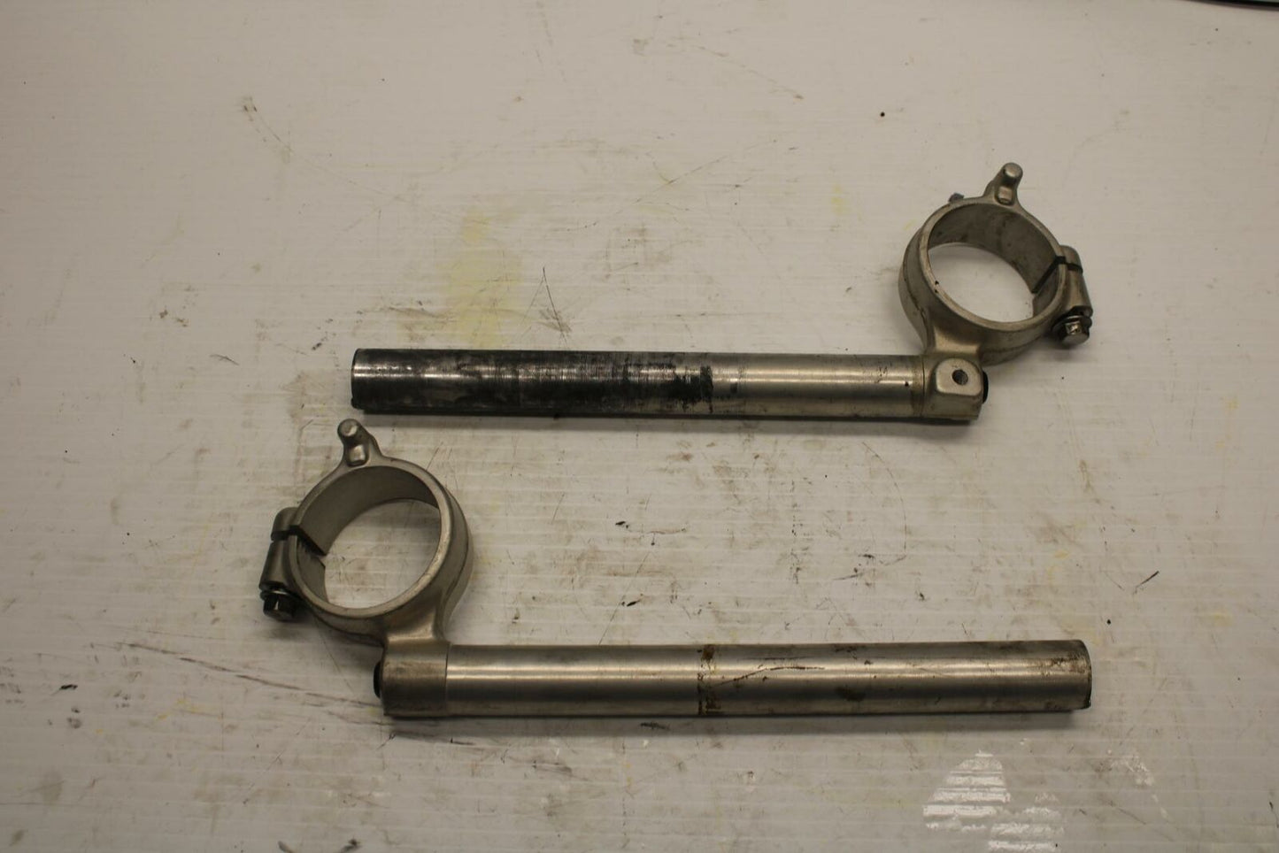06-07 SUZUKI GSXR600 LEFT RIGHT CLIP ON  HANDLEBARS PAIR SET 56111-01H00 BB245