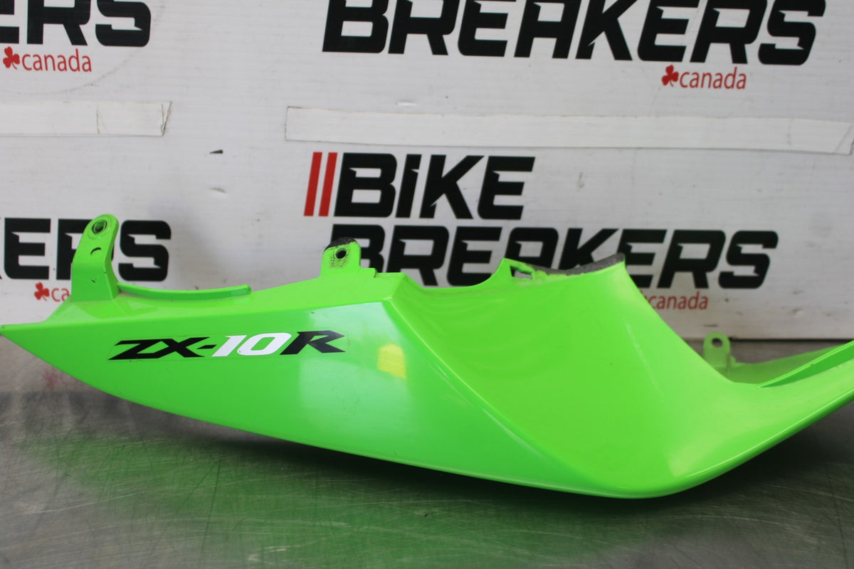 08 KAWASAKI NINJA ZX10R RIGHT REAR BACK TAIL FAIRING COWL SHROUD BB902