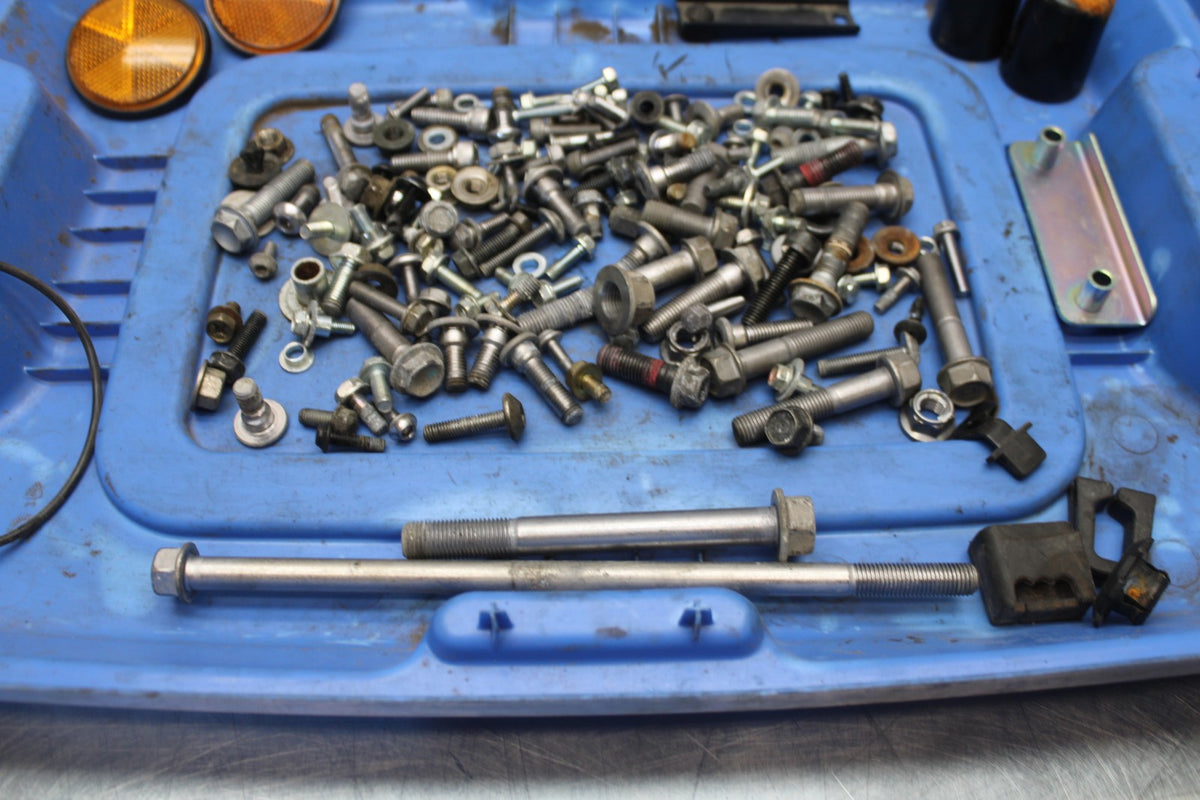 24-25 KAWASAKI NINJA 500 ABS MOUNTING BOLTS HARDWARE SCREWS BB899