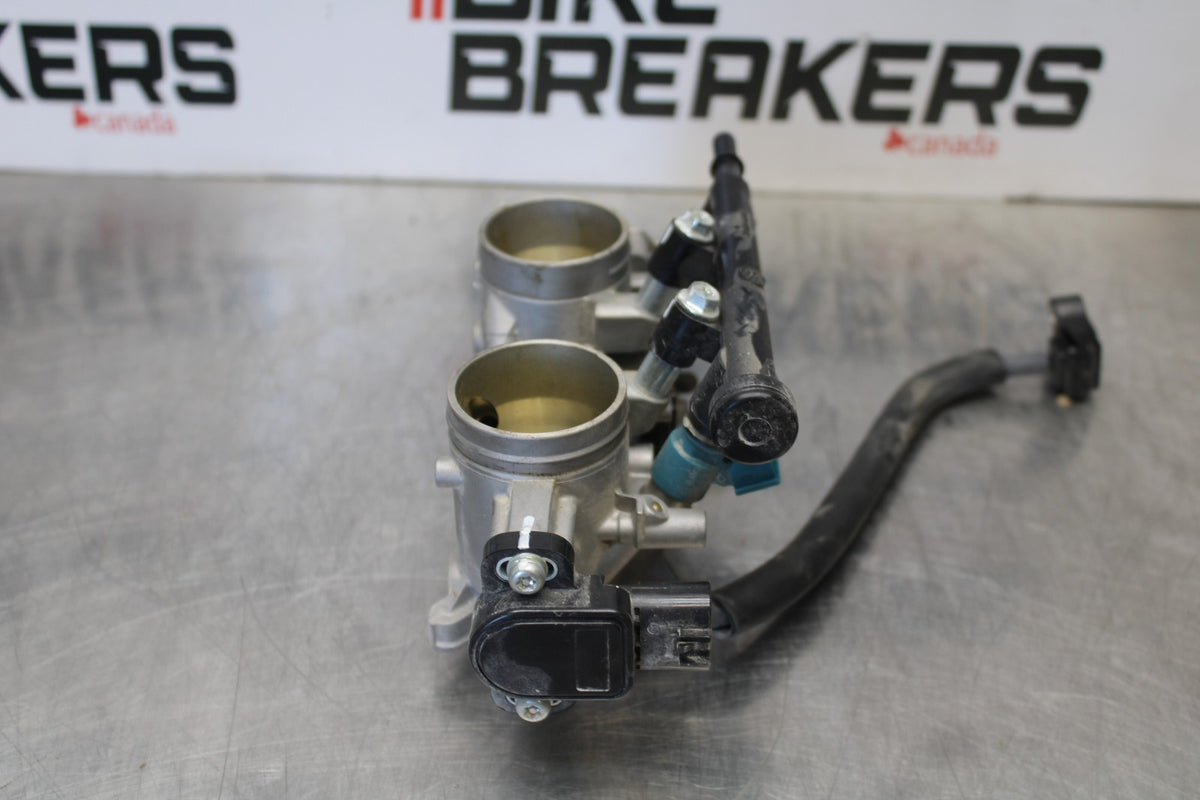 22-25 YAMAHA YZF R7 MAIN FUEL INJECTORS / THROTTLE BODIES BB182