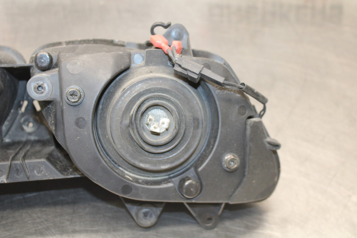 03 YAMAHA YZF R1 FRONT HEADLIGHT HEAD LIGHT LAMP BB895