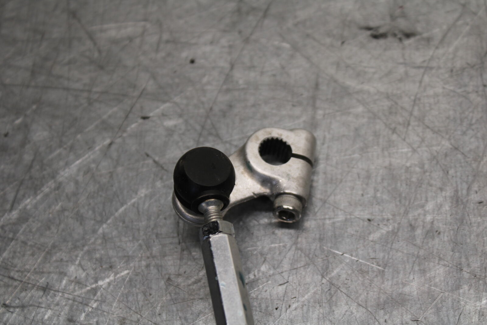 11-24 SUZUKI GSXR750 SHIFTER LINKAGE SHIFT LINK PEDAL BB714