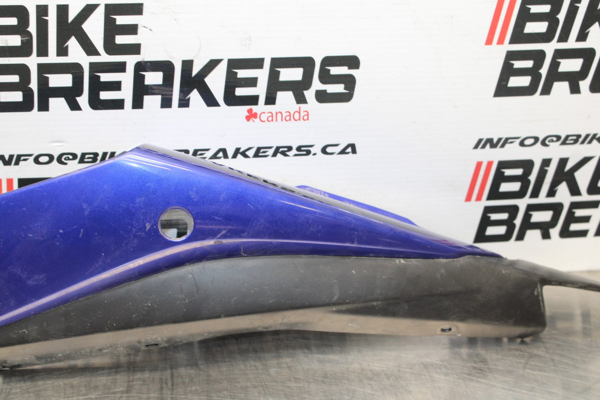 17-18 YAMAHA YZF R3 LEFT REAR BACK TAIL FAIRING COWL SHROUD BB788