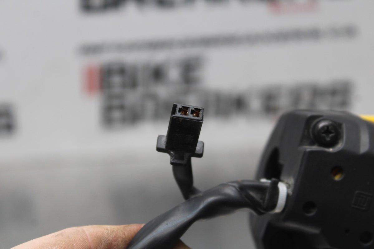 15 SUZUKI GW250F LEFT CLIP ON HANDLE HORN SIGNALS SWITCH SWITCHES BB789