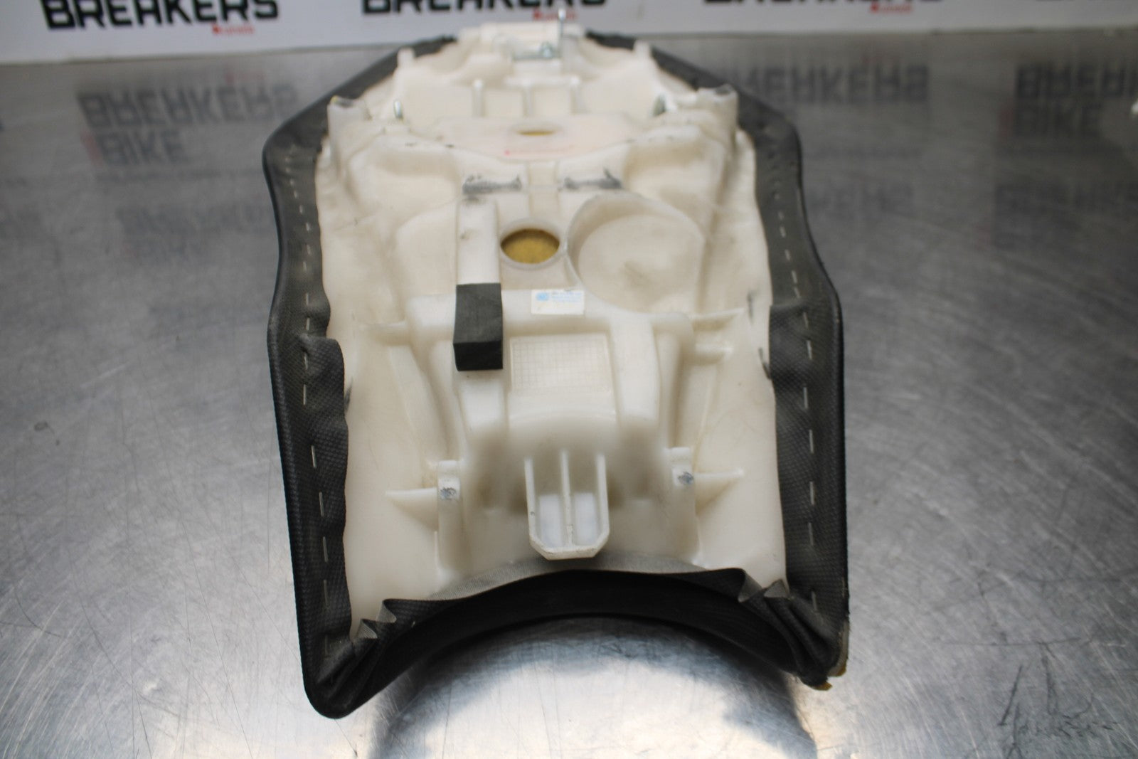 09-10 KAWASAKI ER-6N FRONT REAR SEAT SADDLE BB205