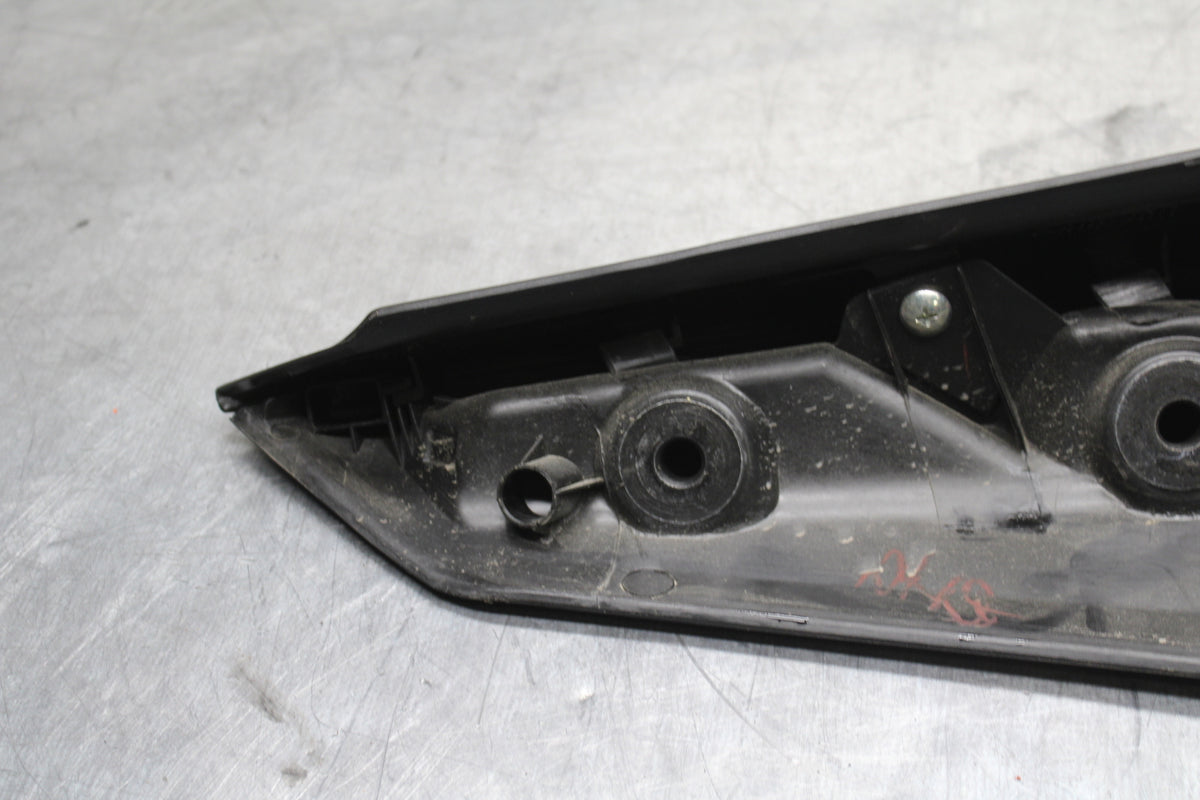 17-24 KTM 390 DUKE LEFT REAR BACK TAIL FAIRING COWL SHROUD BB734