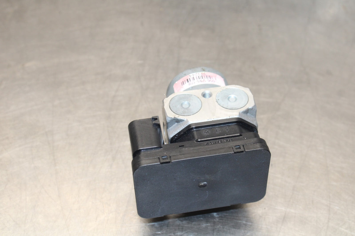23 KAWASAKI Z900RS ABS PUMP UNIT MODULE BB935