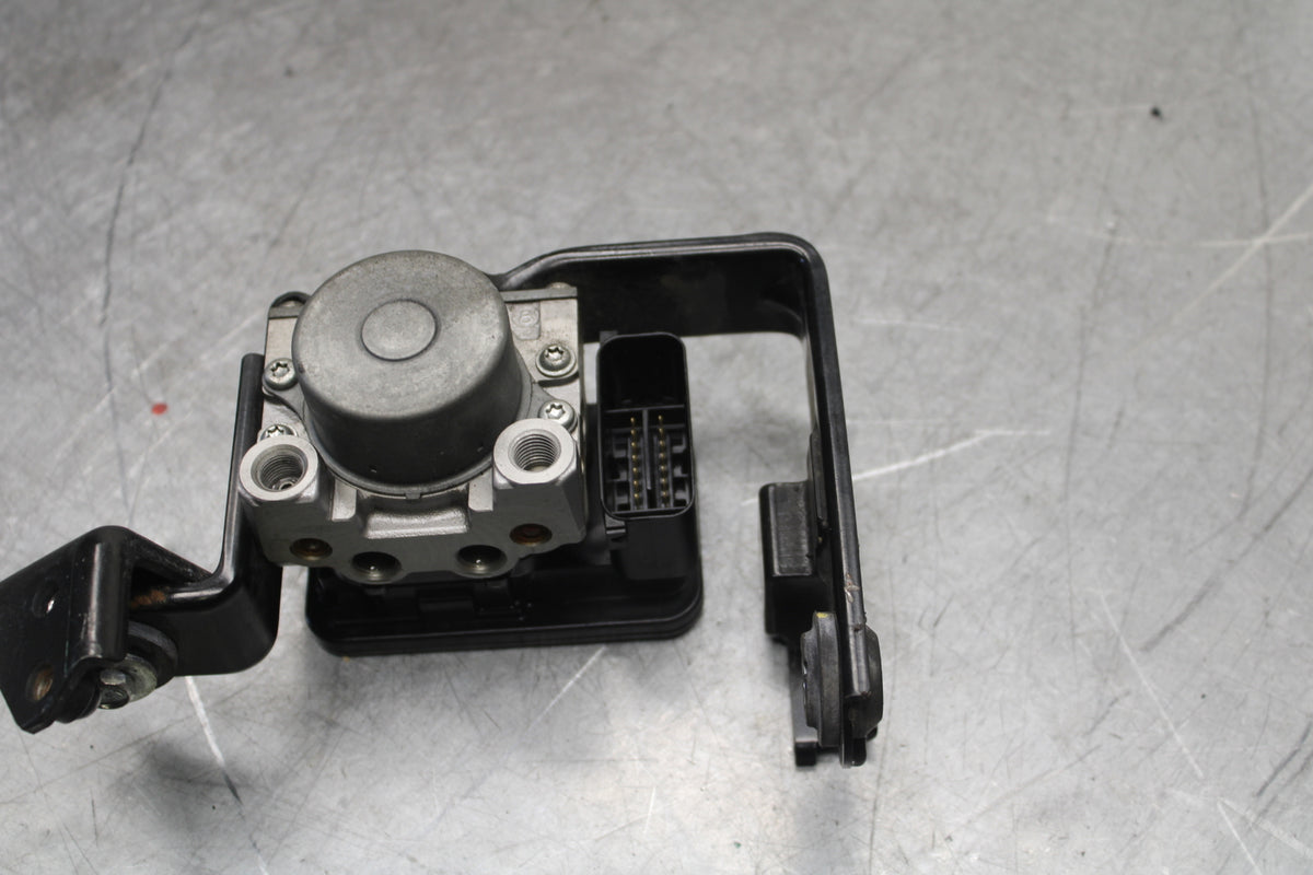17-24 SUZUKI SV650 ABS PUMP UNIT MODULE BB706